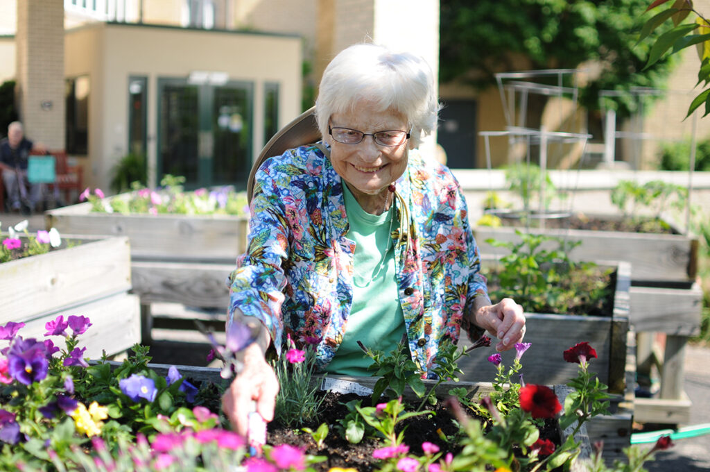 Christian Haven – Resident Gardening Resident Gardening
